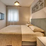 Amazing Home In Vodnjan With Sauna *